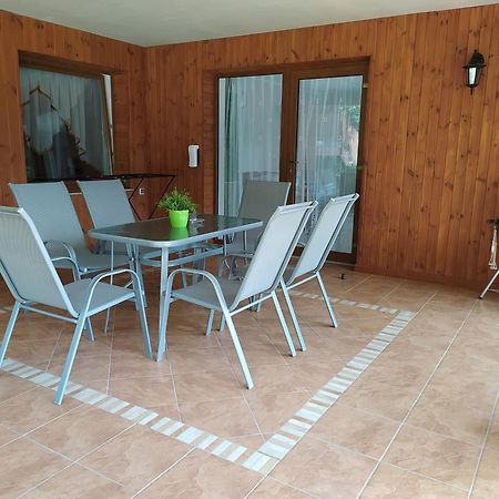 Pokoje Goscinne Ontario Mieroszyno Jastrzębia Góra Exterior foto