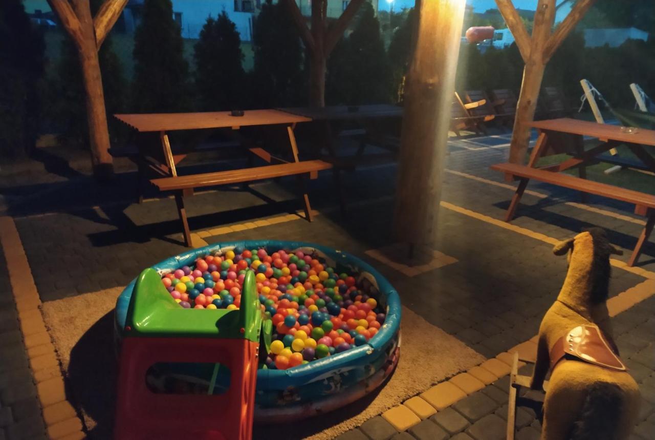 Pokoje Goscinne Ontario Mieroszyno Jastrzębia Góra Exterior foto